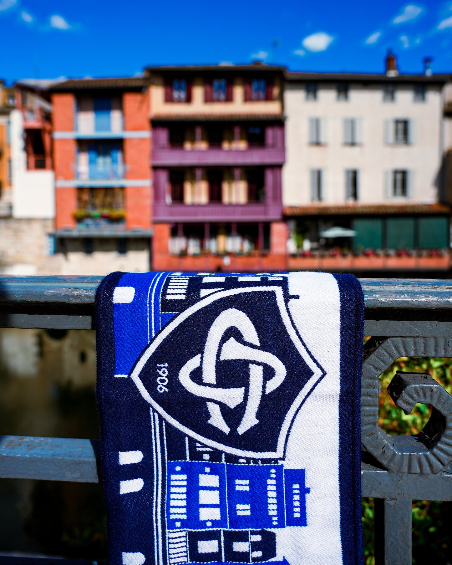 ÉCHARPE HD VILLE